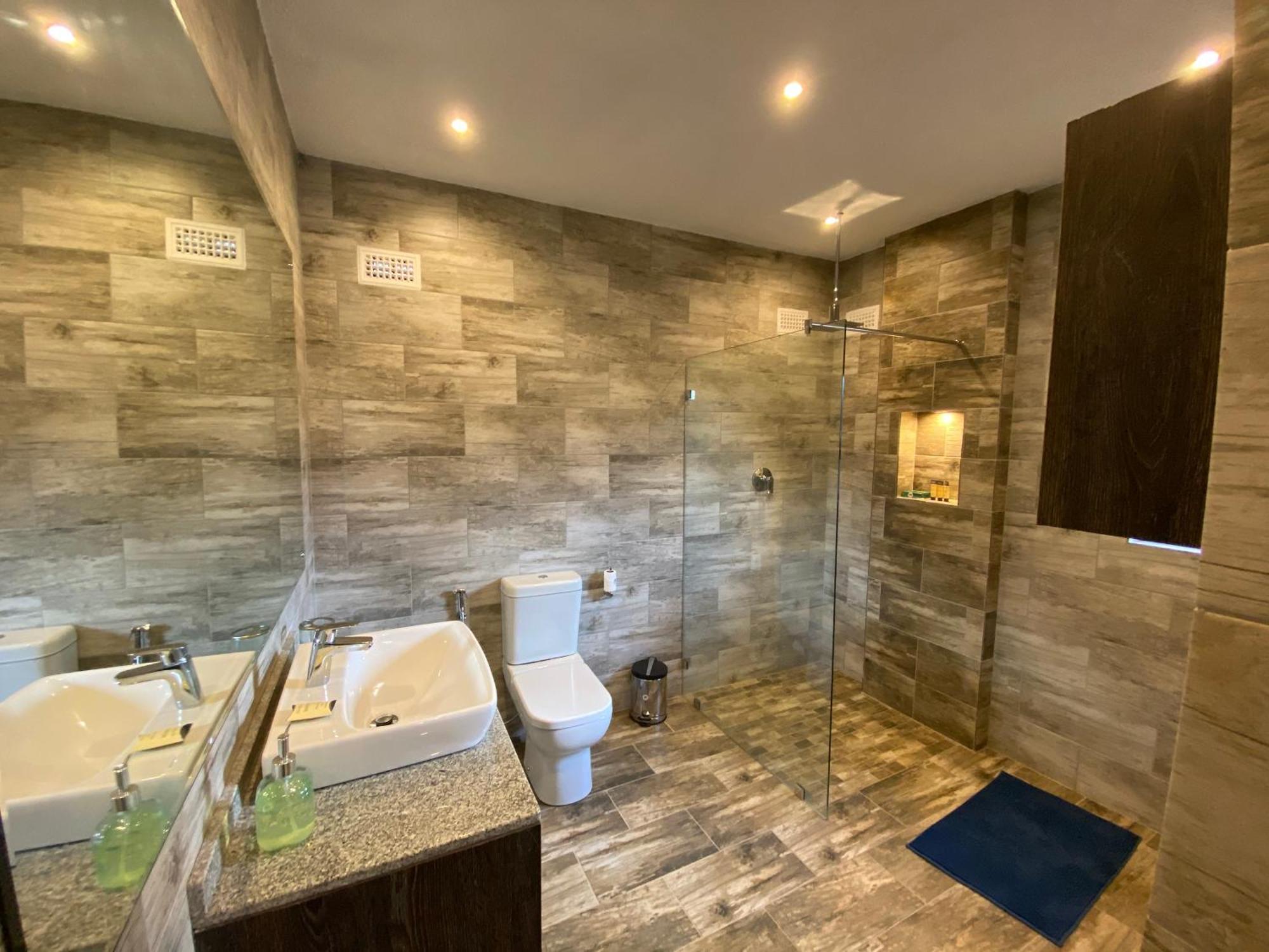 Jacaranda Hotel Harare Kültér fotó