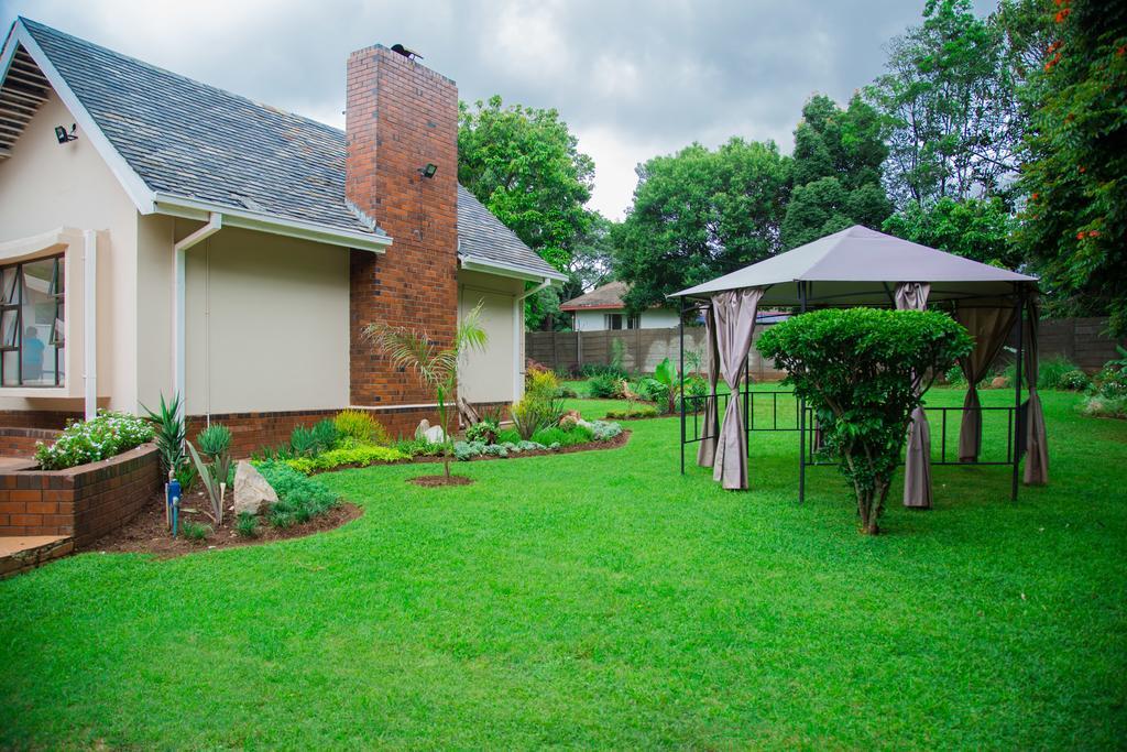 Jacaranda Hotel Harare Kültér fotó