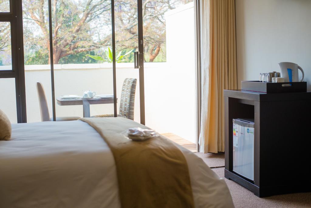 Jacaranda Hotel Harare Kültér fotó