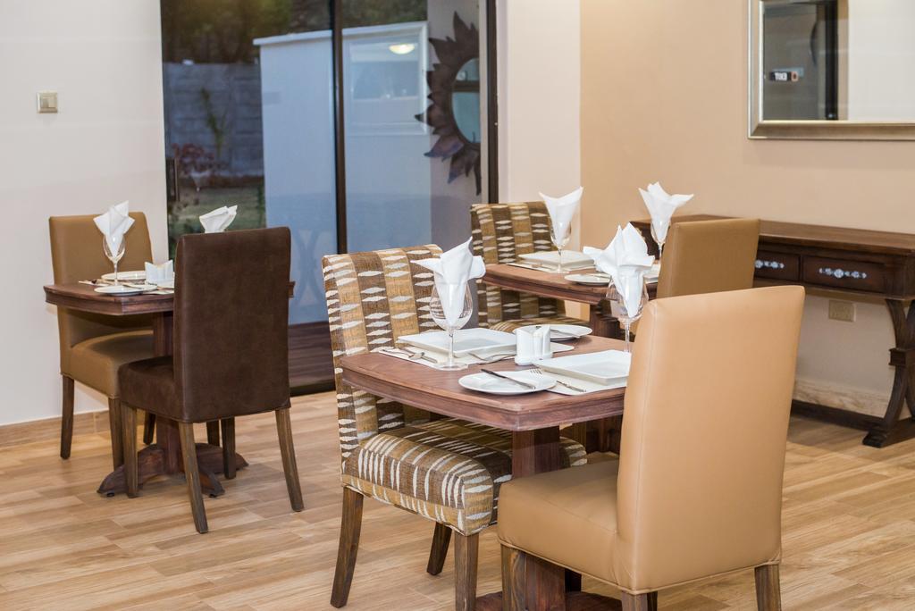 Jacaranda Hotel Harare Kültér fotó